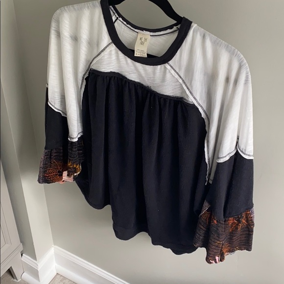 We the Free Sweater with open sleeves - Picture 4 of 4